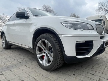 Eleganckie BMW X6  M50d Czarny dach!! Faktura