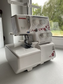 Owerlok Janome 990D + gratisy