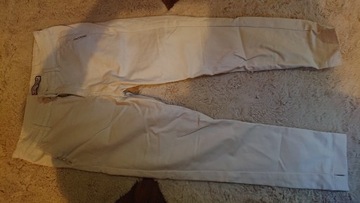  Spodnie białe 3/4 R29