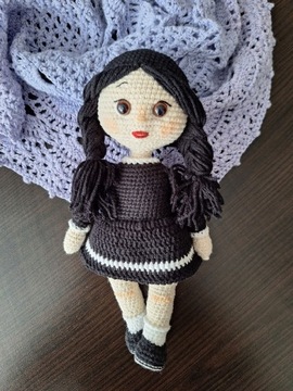 Wednesday Addams, 25 cm, lalka, szydełko 