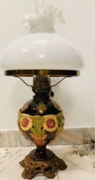 Niemiecka lampa naftowa- majolika XIXw