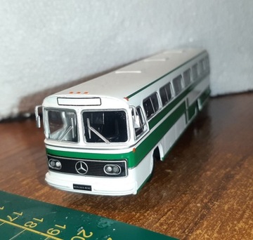 MERCEDES BENZ O355 1/72 