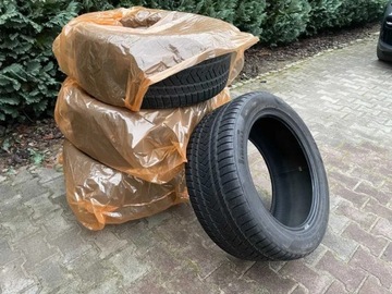 "Komplet opon zimowych Pirelli rozmiar 295/45/R20 