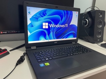 Laptop Acer Aspire ES1-711 Series