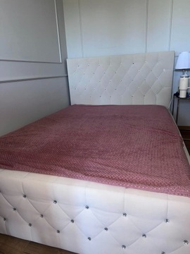 Łóżko tapicerowane 140x200