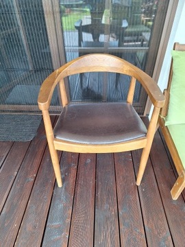 stylowe krzesło retro lata 90 z podłokietnikami