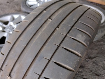 2xMichelin Pilot Sport4 225/45 R17