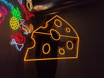Neon LED Kawałek Sera - Ozdoba na Ścianę