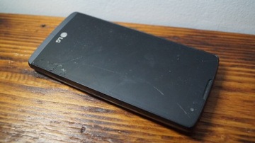 Smartfon LG Leon 1 GB / 8 GB szary 1