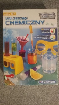 Mini zestaw chemiczny firmy Clementoni