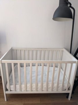  Łóżeczko dla dziecka z materacem, białe/Baby cot 