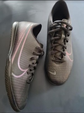Nowe buty Nike Merc rozm. 40.5