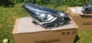 Reflektor Lampa prawy Toyota YARIS A81130-0DJ90