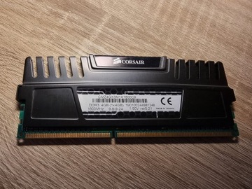 Pamięć RAM Corsair Vengeance, DDR3 4GB 1600MHz CL9