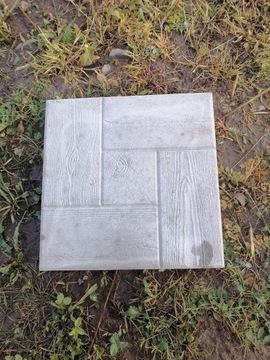 Płytka chodnikowa i Daszki na murek betonowy 