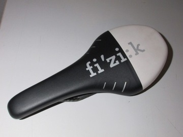 Fizik Tundra M3 KIUM siodełko włoskie