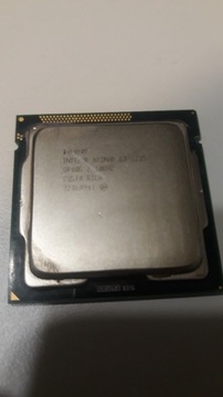Intel Xeon E3- 1225 ( Intel core i5 2400 ) 