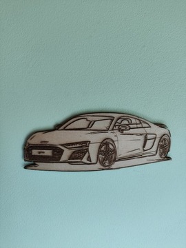 Samochód wypalony na sklejce prezent Audi R8 