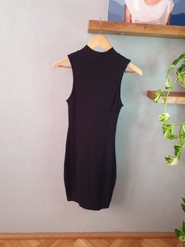 Sukienka Relevance Fashion, dopasowana czarna, 38
