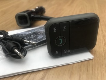 Transmiter BluetoothFM, zest głośnomówiący, 2xład