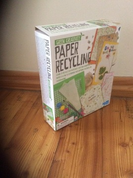 Recykling papieru