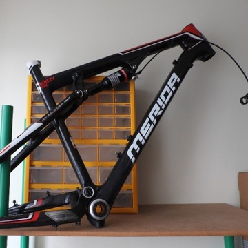 RAMA 20" MERIDA NINETY-SIX FULL CARBON + DAMPER DT