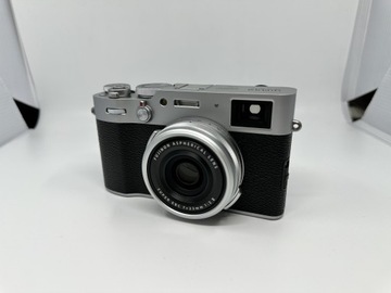 Aparat Fujifilm X100V