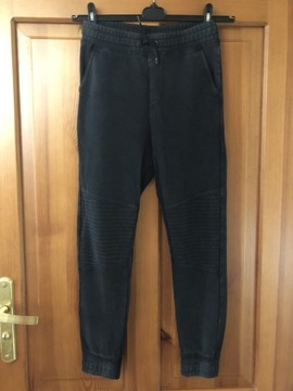 Spodnie H&M dresowe chłopięce 146 / 152 cm