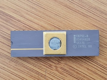 Intel 80 C8751-8 Chip Mikrokontroler UV pozłacany