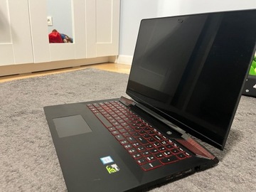 Laptop Lenovo Y700-15, i5 6300HQ, GTX960M, 1T