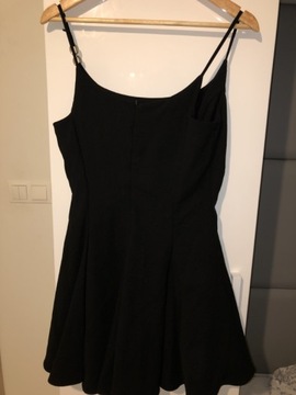 Nowa czarna sukienka