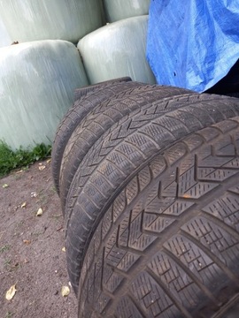 Opony 255/50 R 20 