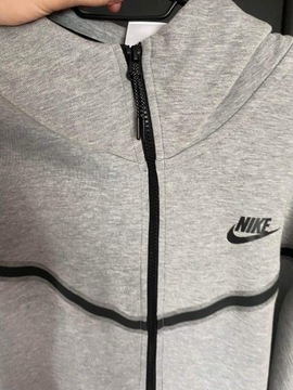 Dres Nike tech fleece