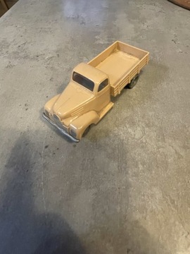 Ford 3500 Siku Plastic