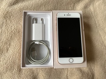 iPhone 8_złoty_64 GB_ stan bardzo dobry