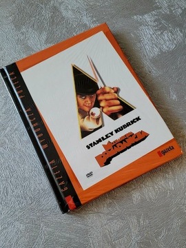 „Mechaniczna pomarańcza” - film DVD + książka