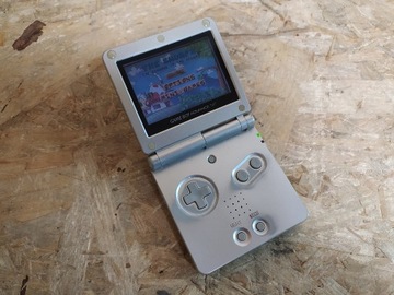 KONSOLA NINTENDO GAME BOY ADVANCE SP #1 