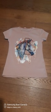 T-shirt 140 z koniem nowy piękny