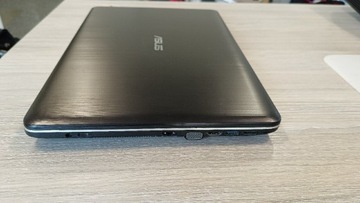 Laptop Asus F541U