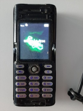 Telefon Sony Ericsson K600i Mirei z ładowarką