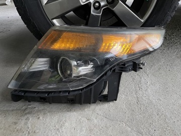 Ford Explorer Lampa lewa przód 2010-2015