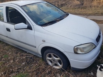 Lusterko prawe kompletne Opel Astra 2,sedan,5 D