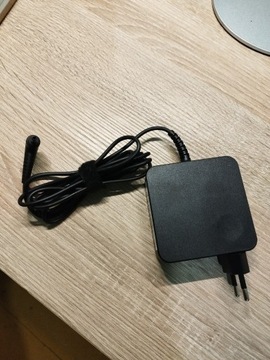  ac adapter lenovo ADLX65CLGB2A