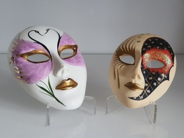 Ceramiczne maski ścienne tzw. maski weneckie