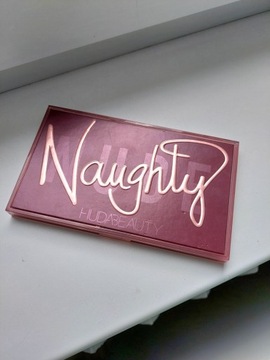 Huda Beauty New Naughty Sephora