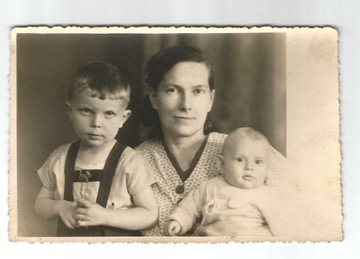 Płock, zdjęcie rodzina okupacja 43r.