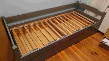 Łóżko drewniane 80 x 190 cm