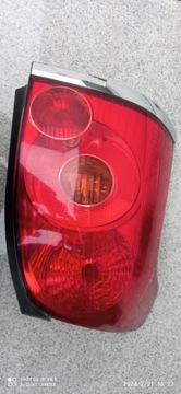 Lampa tylna lewa Toyota Avensis Wagon (kombi) 2005