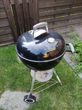 Grill ogrodowy WEBER używany