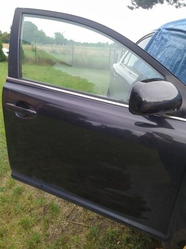 Drzwi prawy przód Avensis T25 Sedan przedlift